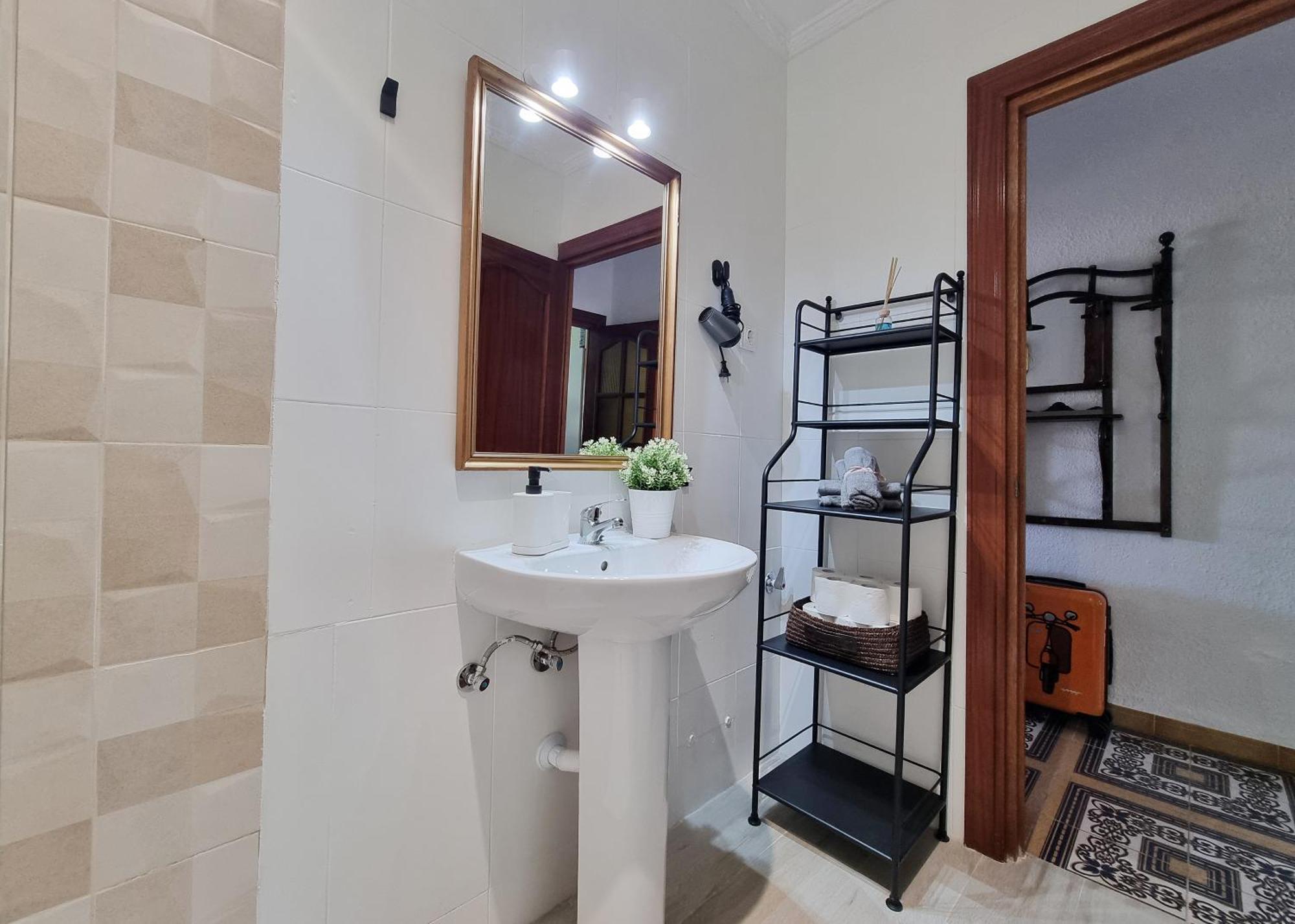 Tinoko Apartament In La Carihuela Beach Торремолинос Экстерьер фото
