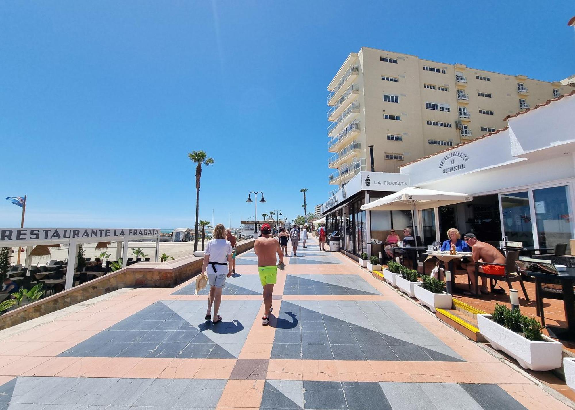 Tinoko Apartament In La Carihuela Beach Торремолинос Экстерьер фото