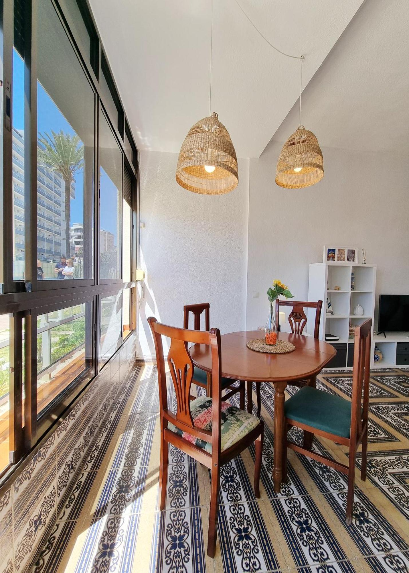 Tinoko Apartament In La Carihuela Beach Торремолинос Экстерьер фото